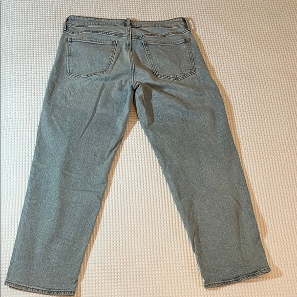Old Navy High-Rise OG Loose Light Wash Denim Jeans - Picture 4 of 7